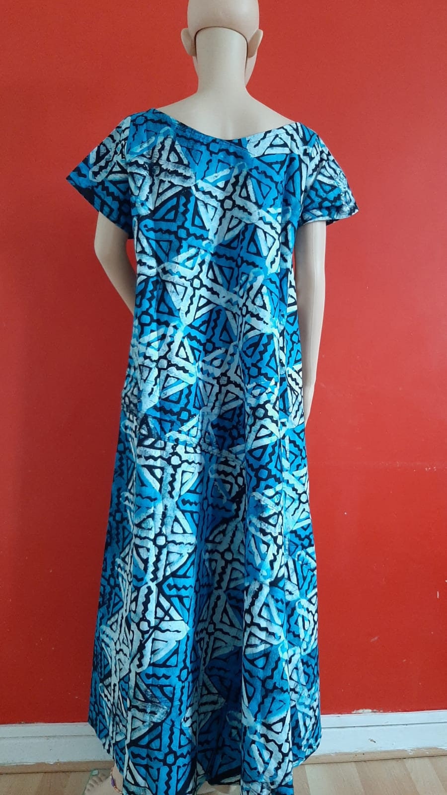 Tie and Dye Maxi Dress| Summer Dress| 100% Cotton| Blue Tie And Dye| For All Occasions size 16,18| Round Neck| Colourful